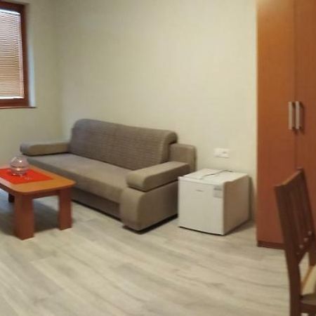 Guest House Mladost Прешов Экстерьер фото